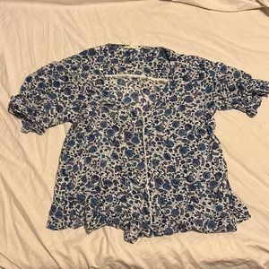 Lucky Brand Blue Floral Short Sleeved Blouse